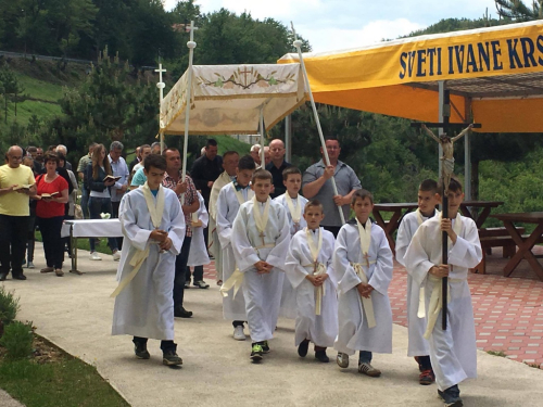 FOTO: Tijelovo na Uzdolu - 160 godina neprekinute tradicije