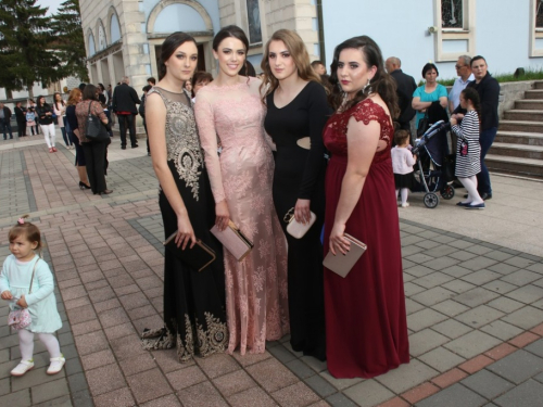 FOTO/VIDEO: Matura 2017. - Defile mladosti na ulicama Prozora