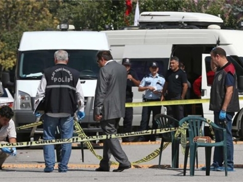 Naoružan nožem pokušao ući u izraelsko veleposlanstvo u Ankari