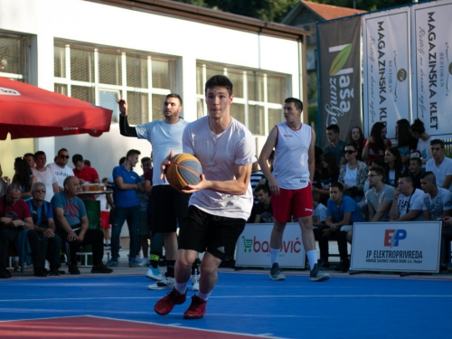 FOTO: Ekipa ''La Pont'' pobjednik 18. Streetball Rama 2020.