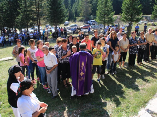 FOTO: Na Vran planini služena misa za poginule duvandžije