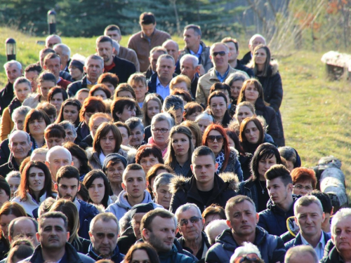 FOTO: Put križa kroz fratarski gaj na Šćitu