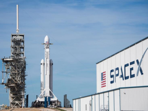 SpaceX piše povijest: Uspjeli iskoristiti istu raketu za šest lansiranja