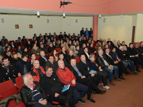 FOTO: U Prozoru održana promocija knjige Čovjek i njegova sjena dr. Ante Kovačevića