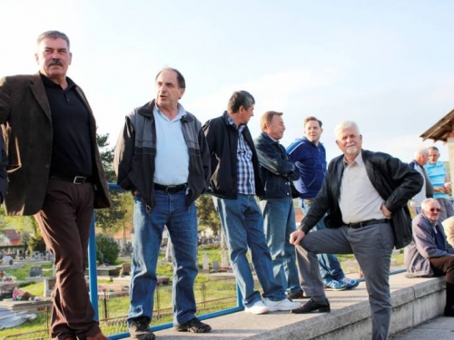 FOTO: Ramci i Hercegovci u Kutjevu odmjerili snage na nogometnom terenu