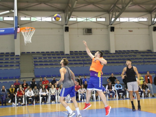 Foto: Caffe Pizzeria Mondeo pobjednik Streetball Rama 2019.