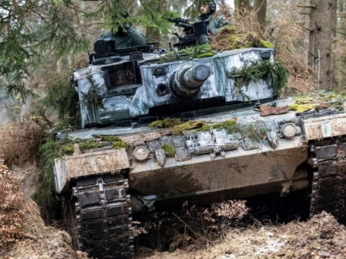 Njemačka isporuku Leoparda uvjetuje američkom isporukom teških tenkova