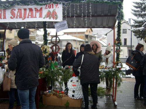 FOTO: Drugi ''Božićni sajam'' u Prozoru