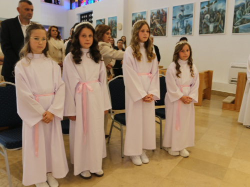 FOTO: Prva pričest u župi Rumboci