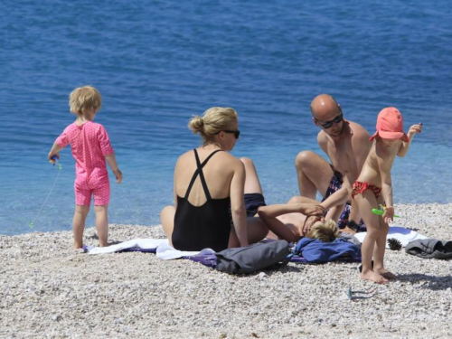 Kupanje na rate - Mogu li bh. građani sebi priuštiti ljetovanje?