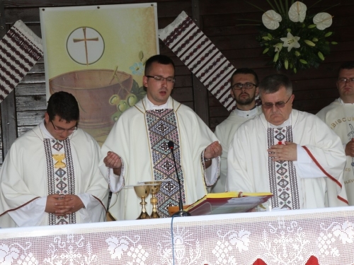FOTO: Mlada misa vlč. Ivana Ivančevića