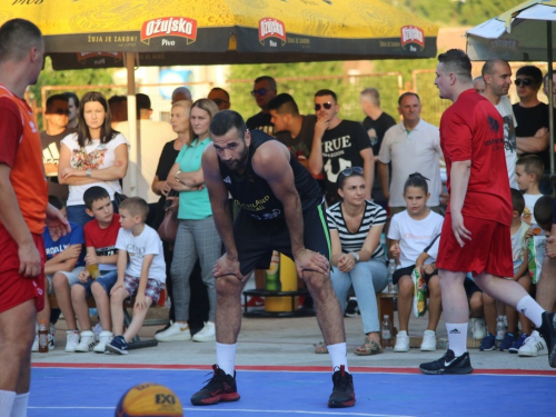 FOTO: Druga večer turnira 19. Streetball Rama