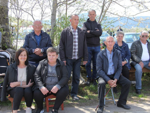 FOTO: Druženje Rumbočana i sv. misa na Zahumu