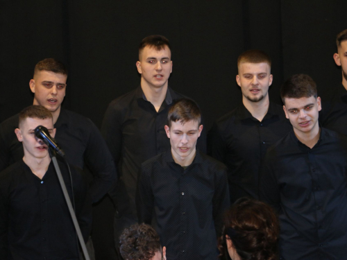 FOTO: Valentinovo u Prozoru - Maturanti priredili nezaboravnu večer