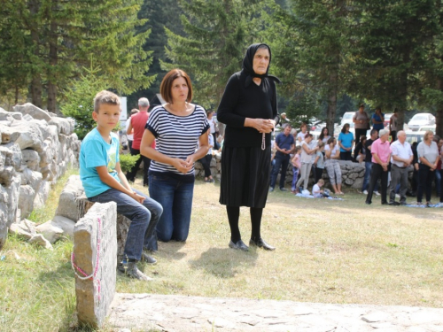 FOTO: Na Vran planini služena misa za poginule duvandžije