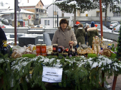 FOTO: Drugi ''Božićni sajam'' u Prozoru