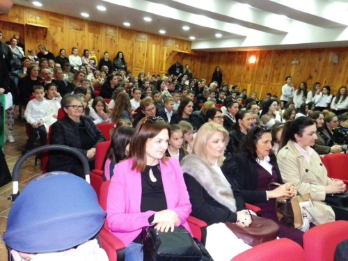 FOTO: Svečano obilježen dan OŠ fra Jeronima Vladića Ripci