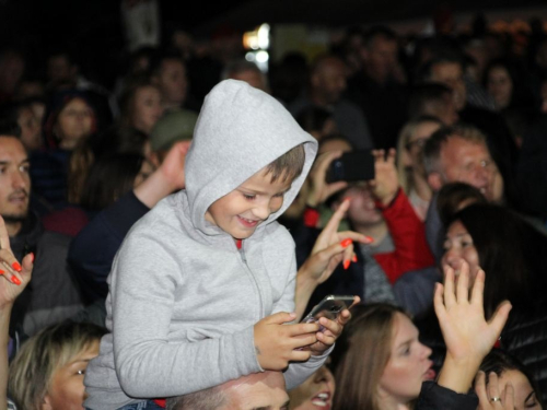 FOTO: U etno selu Remić održan veliki koncert Mate Bulića i prijatelja