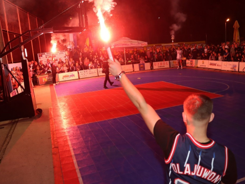 FOTO: Ekipa ''Ba.Riba'' pobjednik 20. Streetball Rama 2022.