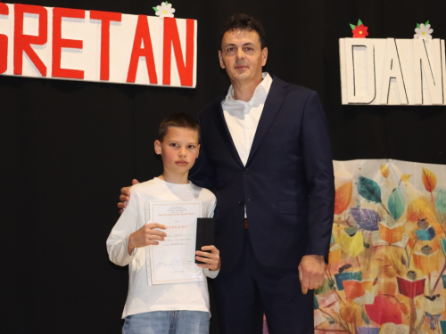 FOTO: Svečano obilježen Dan OŠ Marka Marulića Prozor