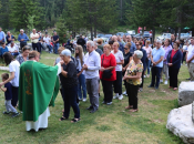 FOTO/VIDEO: Na Vranu služena sv. misa za poginule duvandžije