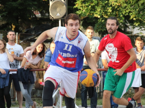 FOTO: ''General Vasilije Mitu'' iz Zagreba pobjednik 15. Streetball Rama