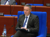 Bećirović pravo Hrvata na biranje vlastitog člana Predsjedništva nazvao ''etničkim aparthejdom''