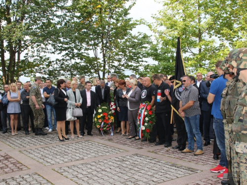 FOTO/VIDEO: Na Uzdolu obilježena 23. obljetnica stravičnog pokolja nad Hrvatima