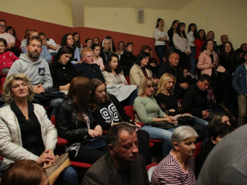 FOTO/VIDEO: Čuvarice održale 8. tradicionalni koncert u Prozoru