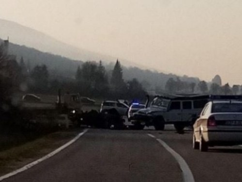 Livno: Četiri osobe poginule u prometnoj nesreći