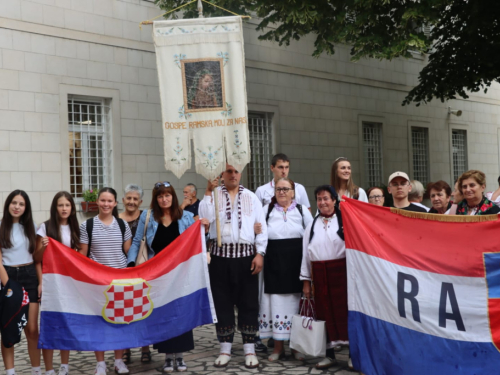 FOTO/VIDEO: Ramci hodočastili Gospi u Sinj