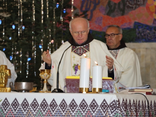 FOTO: Polnoćka na Šćitu