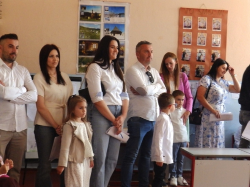 FOTO: U OŠ fra Jeronima Vladića Ripci upisano 19 prvašića