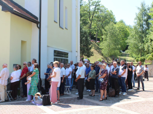 FOTO: Na Uzdolu svečano proslavljen sv. Ivo, patron župe