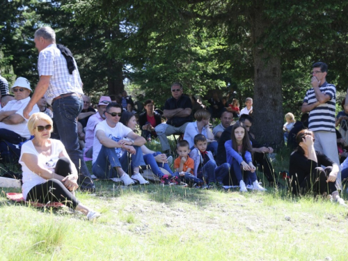 FOTO/VIDEO: Tisuće vjernika na Kedžari proslavilo Divin dan