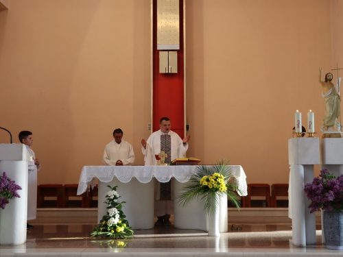 FOTO/VIDEO: Matura 2022. - Defile mladosti na ulicama Prozora