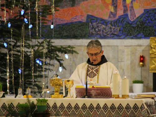 FOTO: Polnoćka na Šćitu