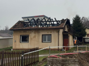Katoličkoj obitelji izgorjela kuća, susjed Jasmin obećao da će je obnoviti do Božića