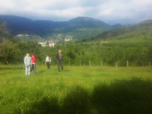 ''Bolje je kod svoje kuće radit, umorit se i malo zaradit, nego ići vani''