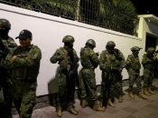 Ekvadorska policija upala u meksičko veleposlanstvo, uhitili bivšeg predsjednika