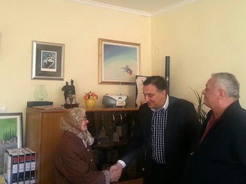 Ministar Ljubić uručio ključeve povratnicima u našoj općini