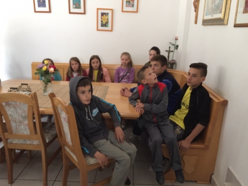 Uzdolski ministranti i čitači posjetili Majčino selo u Međugorju