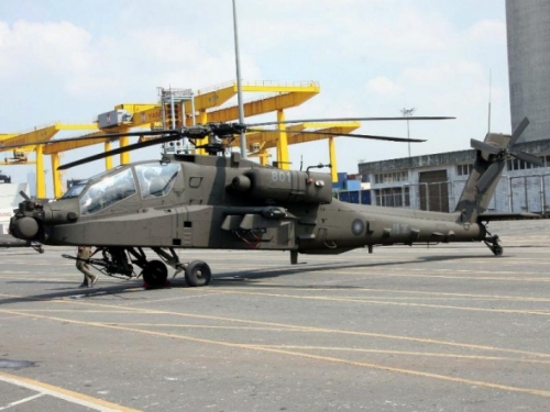 SAD šalje Egiptu 10 helikoptera Apache