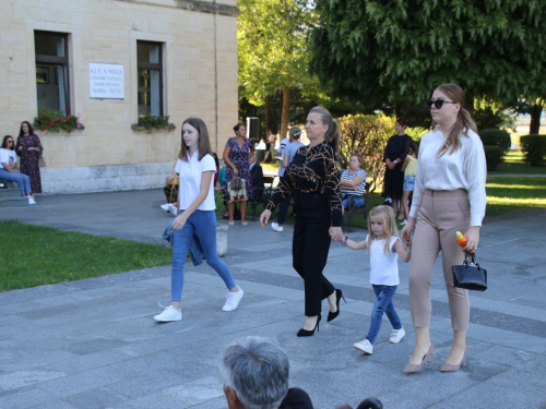 FOTO: Druga večer trodnevnice Maloj Gospi na Šćitu