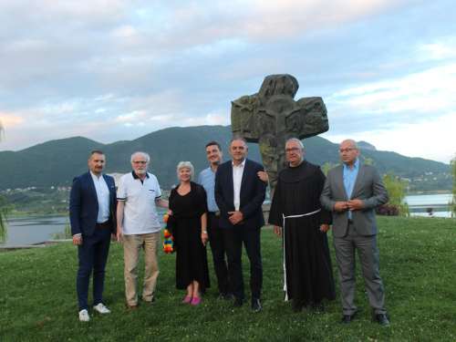 Predsjedatelj Doma naroda Martinović i ministrica Vlaisavljević posjetili Ramu