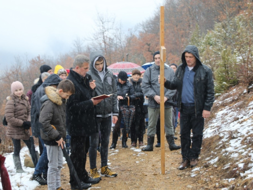 FOTO: Put križa - Prva korizmena nedjelja u župi Uzdol