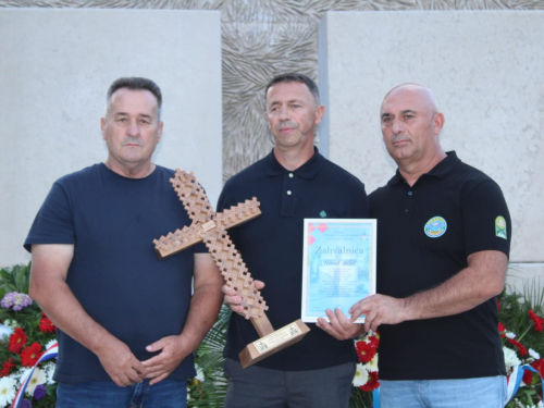 FOTO: Na Uzdolu obilježen Dan udruge Treće bojne brigade Rama i branitelja Uzdola