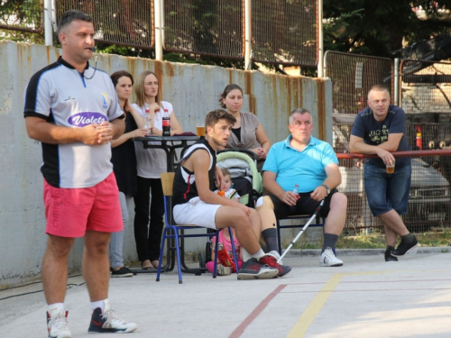 FOTO: Ekipa ''ALF Market'' osvojila Streetball za juniore