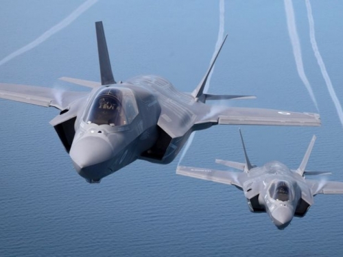 Bogata država kupuje 12 najmodernijih američkih borbenih aviona
