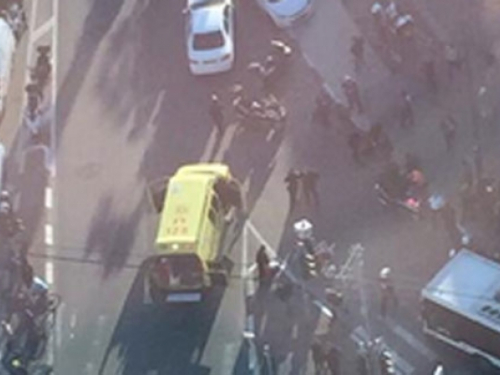 Izrael: Pomahnitali napadač ušao u autobus i nožem izbo 12 osoba!